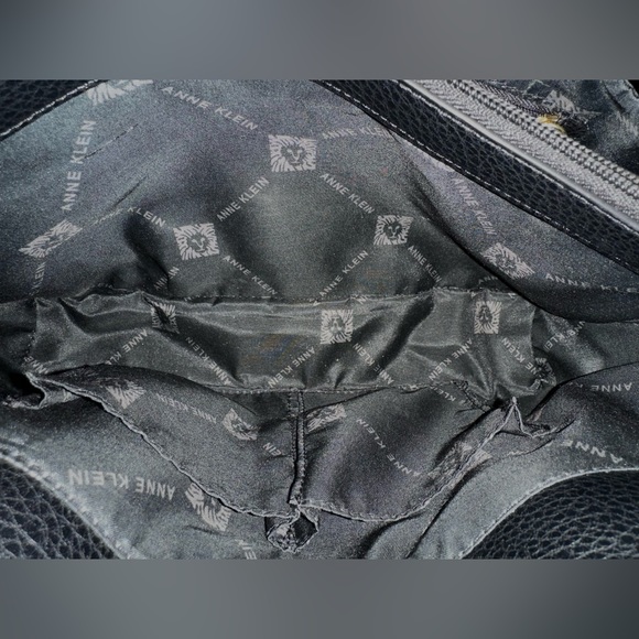 Anne Klein Medium Black Bag - Picture 7 of 10